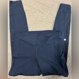 size 8 navy lululemon leggings